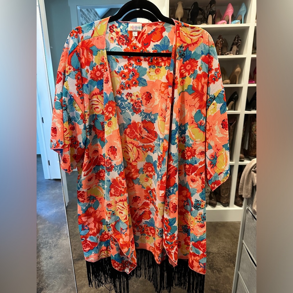 Women’s Lularoe Monroe kimono